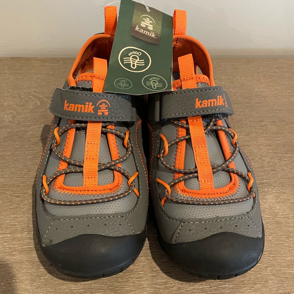 NWT Kids Kamik Electro2 Waterproof Shoe/Sandal. Size 1